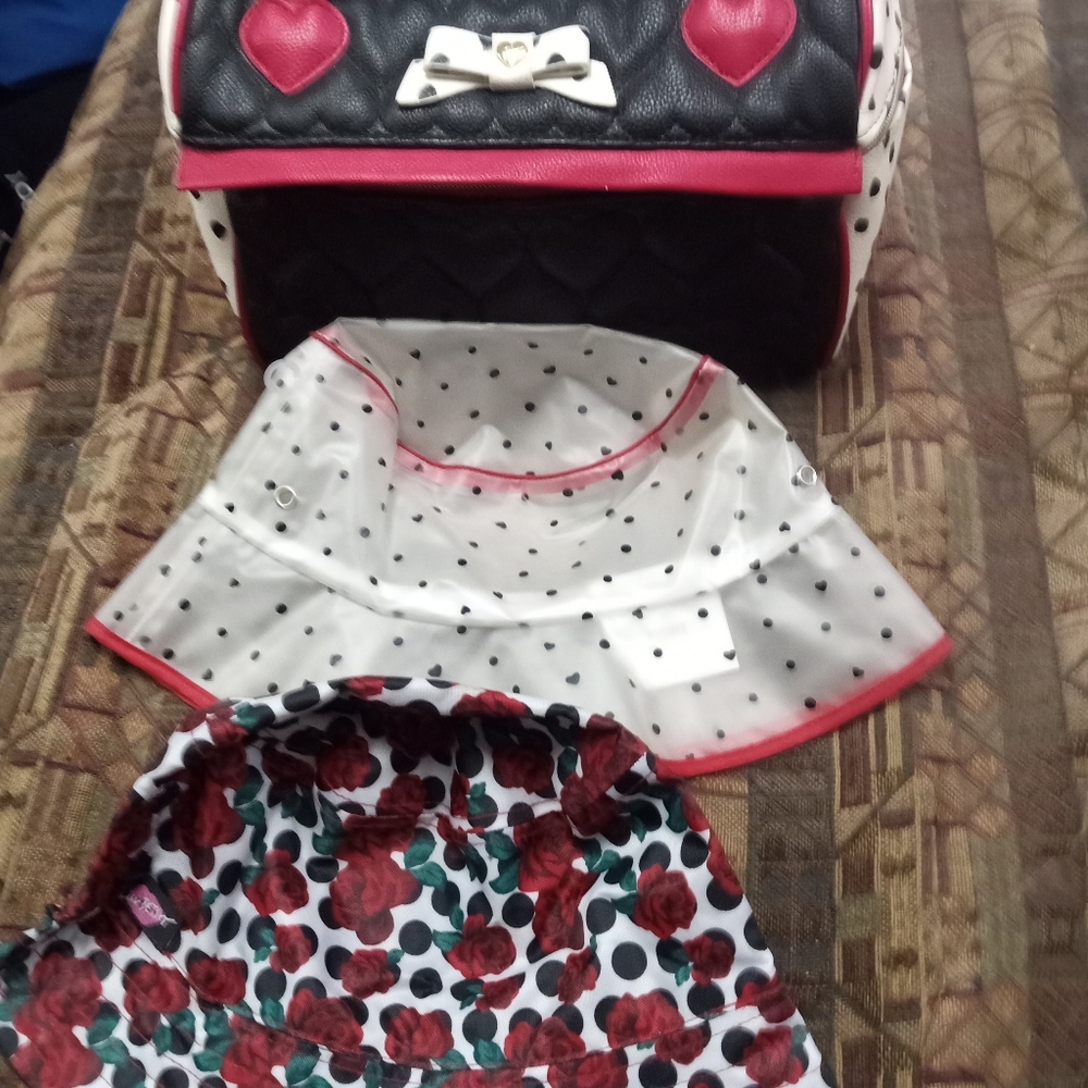 Betsey Johnson Hats & Hot N Cold Bag Pre-Owned Good Condition